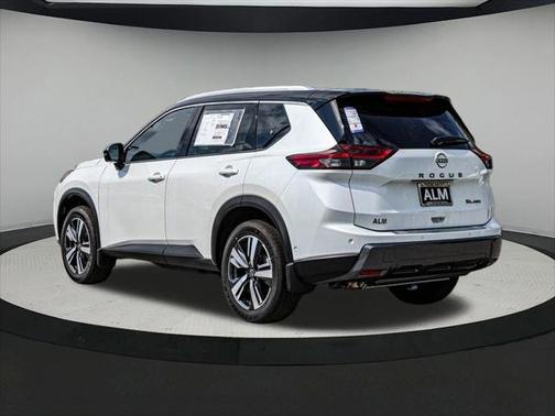 2025 Nissan Rogue SL