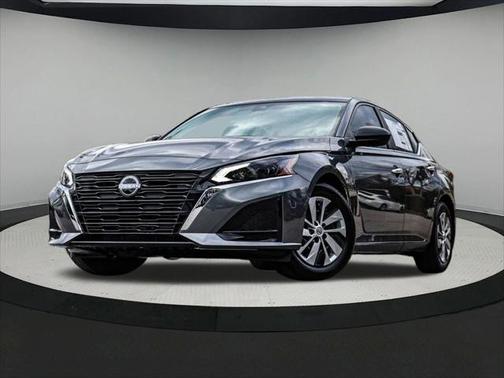 2025 Nissan Altima S FWD