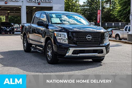 2024 Nissan Titan SV