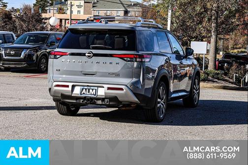 2023 Nissan Pathfinder Platinum 4WD