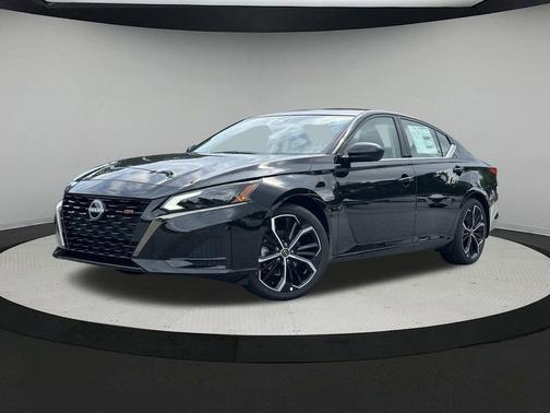 2025 Nissan Altima SR FWD