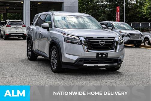 2023 Nissan Pathfinder SL FWD