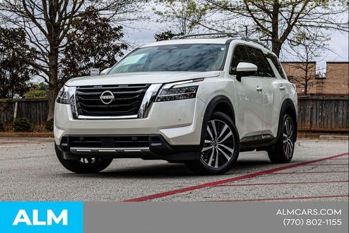 Pearl White Tricoat 2024 Nissan Pathfinder Platinum FWD