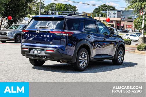 2024 Nissan Pathfinder SV FWD