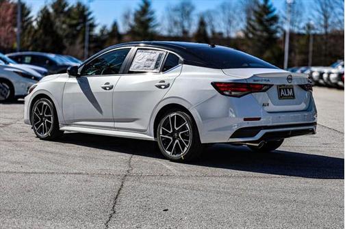 2025 Nissan Sentra SR