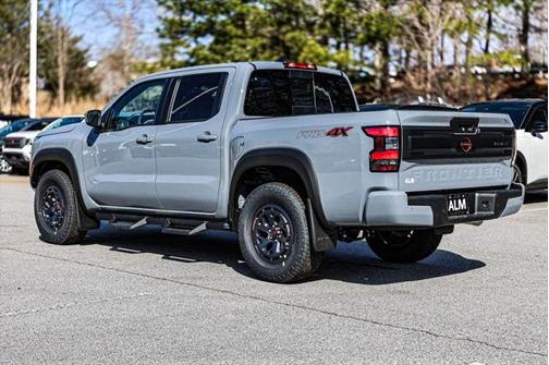 2025 Nissan Frontier PRO-4X