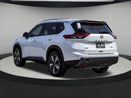 2025 Nissan Rogue SL