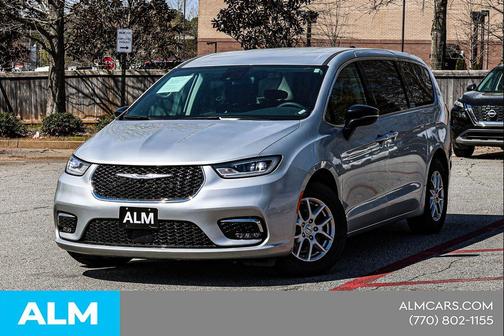 2024 Chrysler Pacifica Touring L