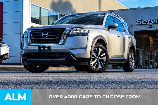 2024 Nissan Pathfinder SL 4WD