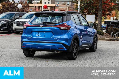 2022 Nissan Kicks SR