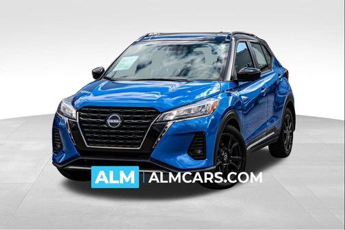 2022 Nissan Kicks SR