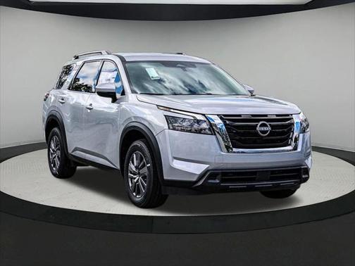 2025 Nissan Pathfinder SV 4WD