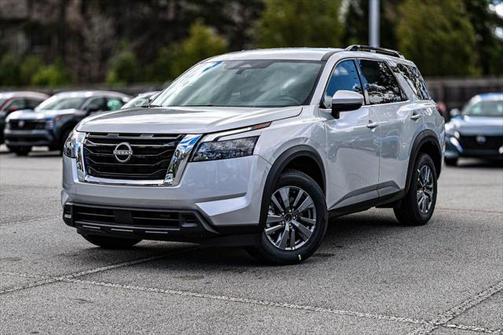 2025 Nissan Pathfinder SV 4WD