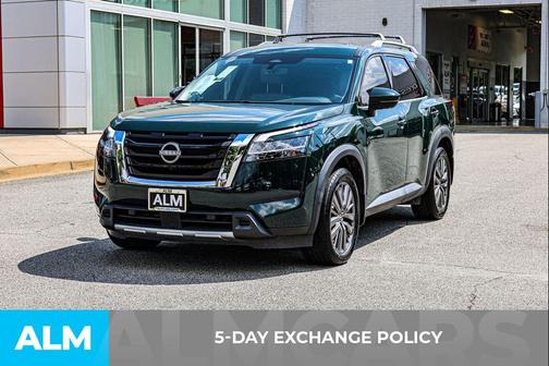 2024 Nissan Pathfinder SL FWD