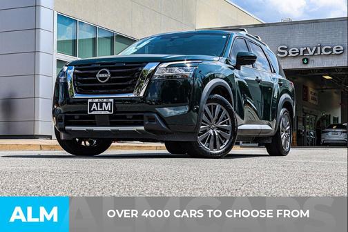 2024 Nissan Pathfinder SL FWD