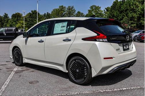 2025 Nissan Leaf SV PLUS
