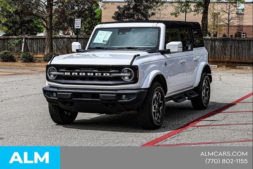 White 2023 Ford Bronco Outer Banks