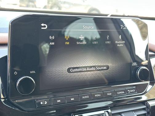 2025 Nissan Pathfinder Platinum FWD