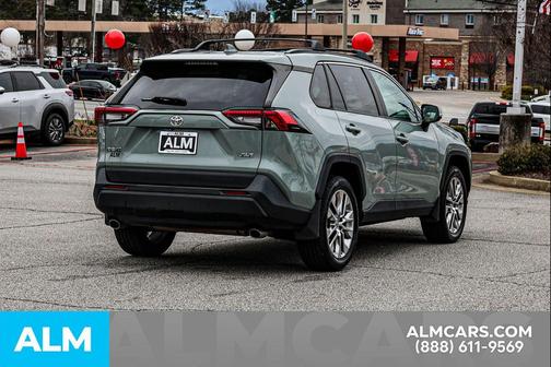 2021 Toyota RAV4 XLE Premium