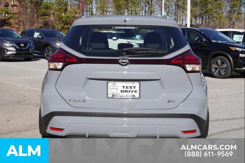 2024 Nissan Kicks SV