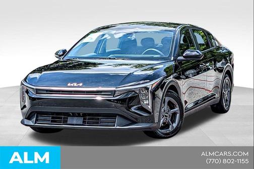 Aurora Black Pearl 2025 Kia K4 LXS