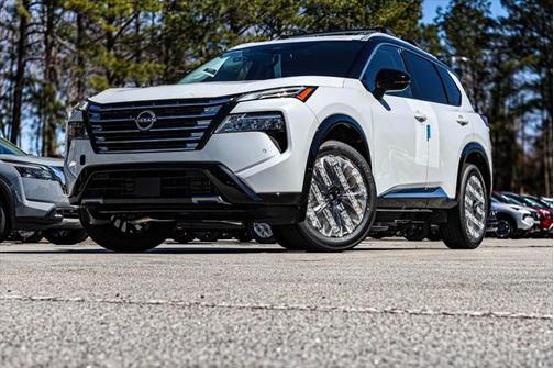 2025 Nissan Rogue Platinum