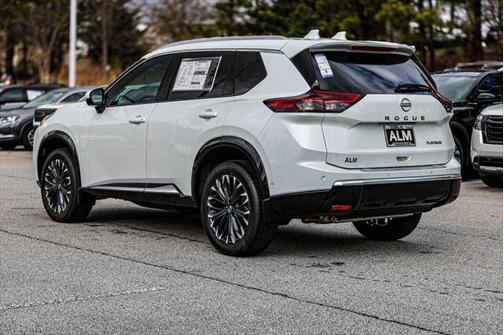 2025 Nissan Rogue Platinum