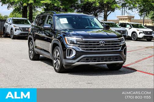 Black 2024 Volkswagen Atlas 2.0T SE w/Technology