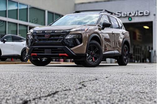 2025 Nissan Rogue SV
