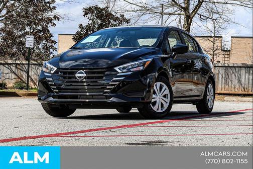 Super Black Metallic 2025 Nissan Versa 1.6 S