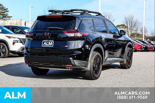 2025 Nissan Rogue Rock Creek