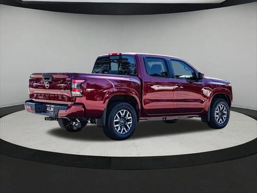 2025 Nissan Frontier SL