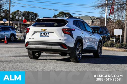 2025 Chevrolet Trax LT