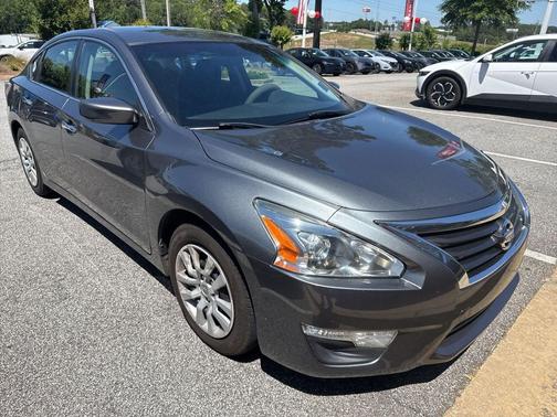 Gun Metallic 2014 Nissan Altima 2.5 S