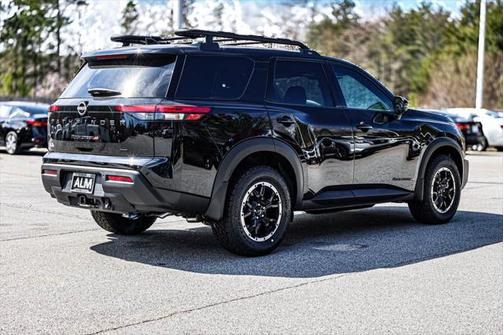 2025 Nissan Pathfinder Rock Creek 4WD