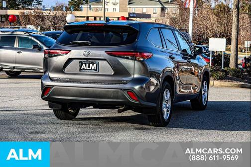 2023 Toyota Highlander LE