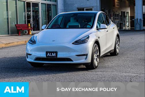 2022 Tesla Model Y Long Range Dual Motor All-Wheel Drive