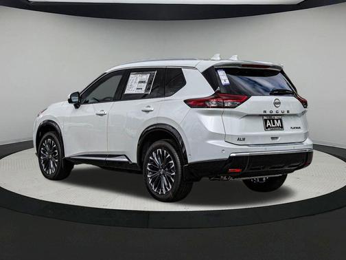 2025 Nissan Rogue Platinum