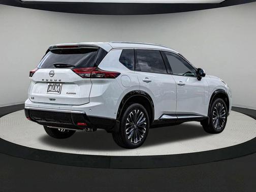 2025 Nissan Rogue Platinum