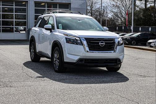 2025 Nissan Pathfinder SV FWD