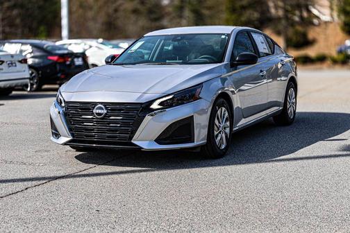 2025 Nissan Altima S FWD