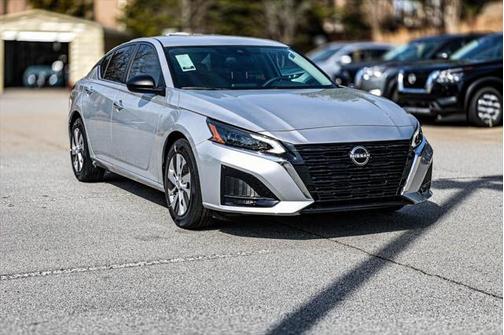 2025 Nissan Altima S FWD