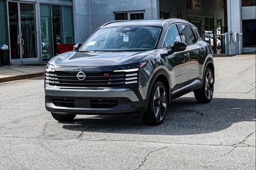 Gun Metallic 2026 Nissan Kicks SR