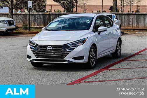 Aspen White Tricoat 2025 Nissan Versa 1.6 SV