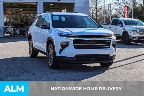 2024 Chevrolet Traverse LT