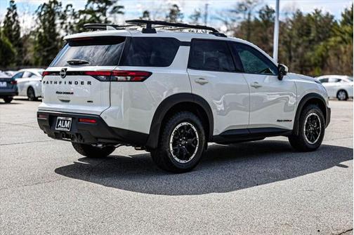 2025 Nissan Pathfinder Rock Creek 4WD