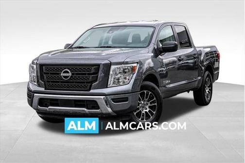 2023 Nissan Titan SV