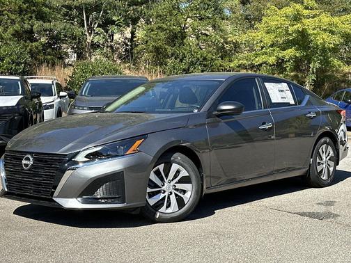 2025 Nissan Altima S FWD
