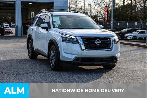 2025 Nissan Pathfinder SV FWD