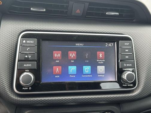 2025 Nissan Kicks S